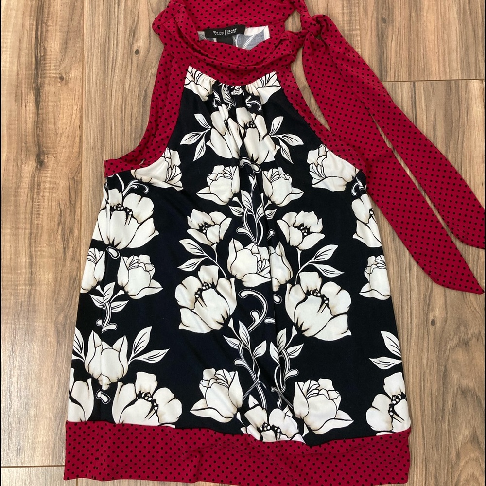 White House Black Market. Sleeveless blouse. Medium.